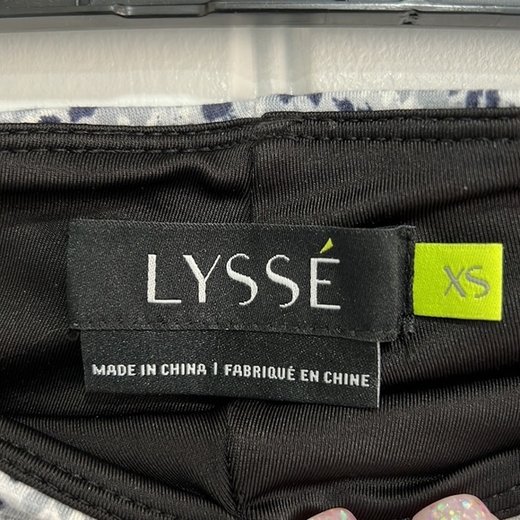 LYSSE LEGGINGS, EUC, XS, buttery soft fabric with extra compression at waist - Picture 3 of 10
